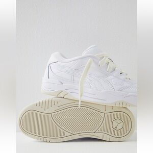 Women's White Puma Sneakers Lace Up Sz 7.5